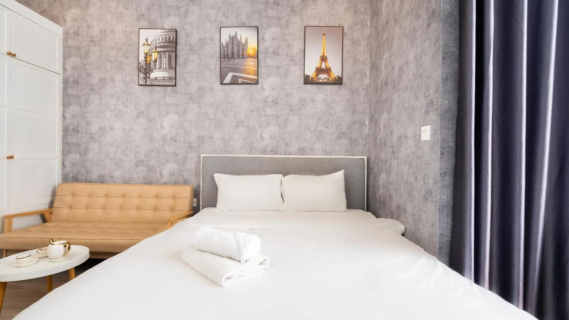 Oui! Oui! Saigon Apartment - Rivergate Residence Ho Chi Minh City